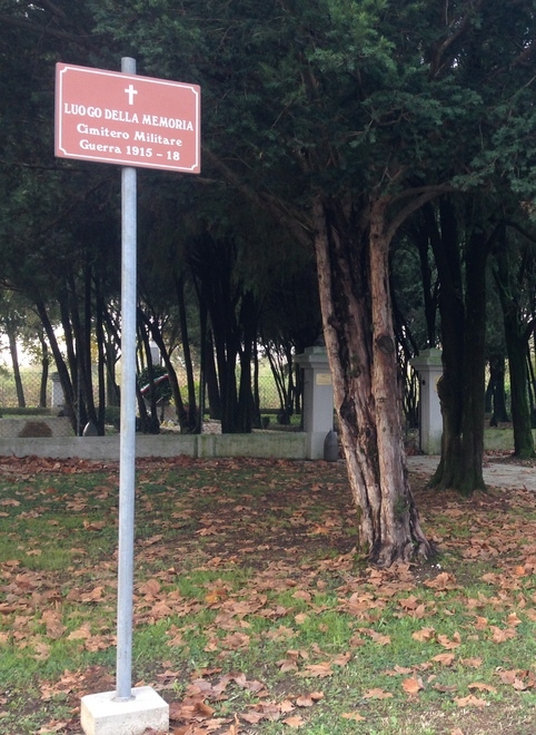 cimitero
                                    militare di Cappelletta